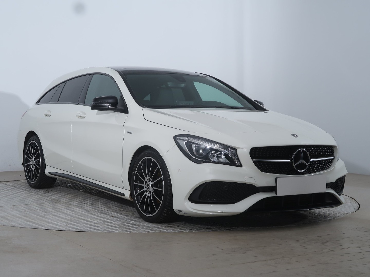 Mercedes-Benz Klasa CLA C117/X117 Mercedes-Benz Klasa CLA , Automat, Skóra, Navi, Klima, Tempomat, Parktronic,