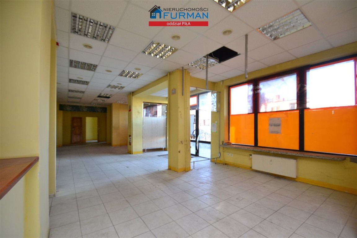 Lokal usługowo-handlowy o pow. 232,10 m² - Więcej