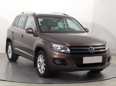 Volkswagen Tiguan , Salon Polska, Serwis ASO, Xenon, Bi-Xenon, Klimatronic,-1
