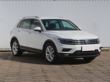 Volkswagen Tiguan , Salon Polska, Serwis ASO, Navi, Klimatronic, Tempomat,-1