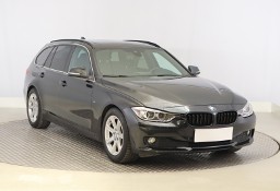 BMW SERIA 3 V (F30/F31/F34) BMW SERIA 3 , Navi, Xenon, Bi-Xenon, Klimatronic, Tempomat, Parktronic,