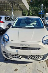 Fiat 600 Icon 1.2 Turbo Hybrid eDCT Icon 1.2 Turbo Hybrid eDCT 110KM-2