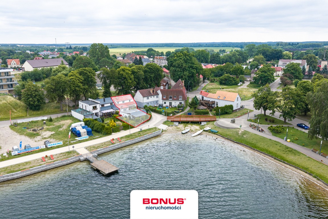 Dom przy promenadzie w Ińsku