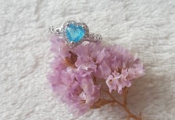 Nowy pierścionek srebrny kolor niebieska cyrkonia serce
