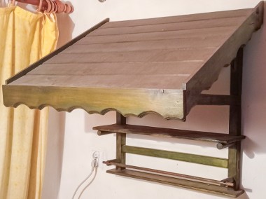 Okap drewniany w stylu retro wraz z półkami-1