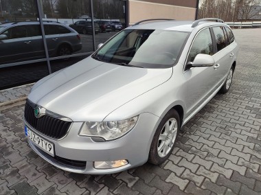 Bogate wyposażenie-1