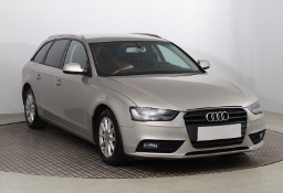 Audi A4 IV (B8) , Klimatronic, Parktronic, Podgrzewane siedzienia