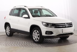 Volkswagen Tiguan , Klima, Parktronic, Podgrzewane siedzienia