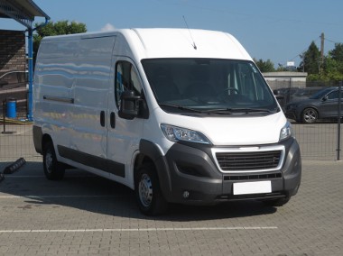 Peugeot Boxer , L3H2, 1399kg/13m3, 3 Miejsca, 4 EU palet-1