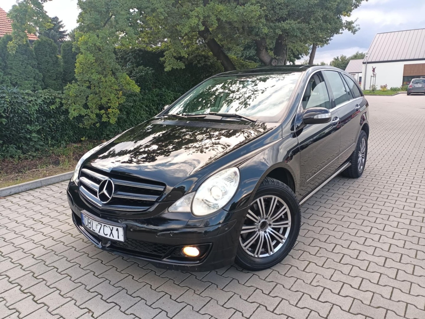 Mercedes-Benz Klasa R W251 5.0 BENZYNA GAZ LPG / PNEUMATYKA / CZARNA / ZADBANA