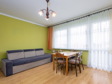 Nowa cena ! 47 m2  - dwa  ustawne pokoje, zadaszony balkon, piwnica, dostępne-1