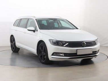 Volkswagen Passat B8 , Navi, Klimatronic, Tempomat, Parktronic-1