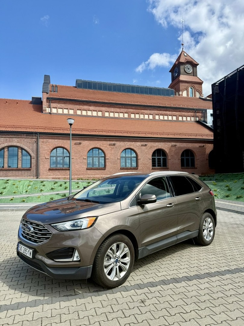 Ford Edge Titanium AWD bezwypadkowy