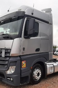 Mercedes-Benz actros-2