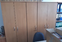 Zestaw mebli biurowych – 2 podwójne szafy zamykane na klucz, 1 pojedyncza