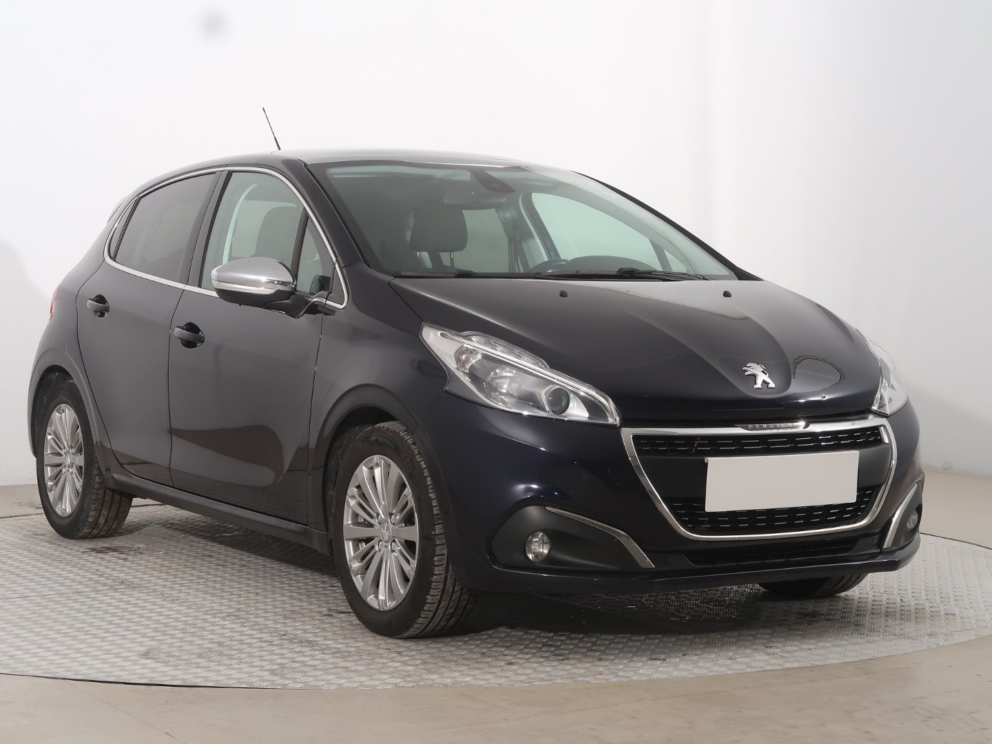 Peugeot 208 , Serwis ASO, Navi, Klimatronic, Tempomat, Parktronic,