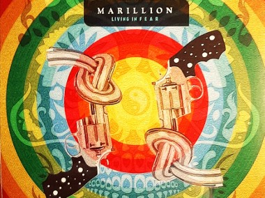 Polecam   Znakomity Album CD Marillion- Living In Fear CD Nowa !-1