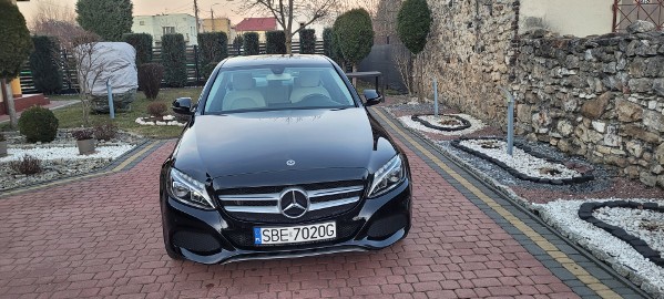 C200 4MATIC   184 KM automat 9 biegów.