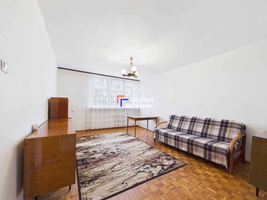 2 pokoje / Pełen rozkład / Balkon / Parkiet