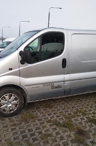 Renault Trafic 2.5 dCi-2