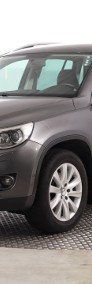 Volkswagen Tiguan , Salon Polska, Xenon, Bi-Xenon, Klimatronic, Parktronic-3