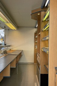 Autosklep przyczepa pieczyw Gastronomiczny Food Truck Foodtruck Borc-2