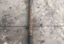 Liebherr L550 - Wał Napędowy Przedni