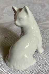 Mały biały kotek - porcelanowa figurka-2