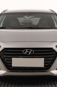 Hyundai i40 , Navi, Klimatronic, Tempomat, Parktronic-2