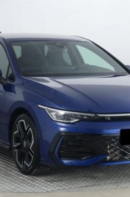 Volkswagen Golf VIII R-Line Plus 1.5 eTSI mHEV R-Line Plus 1.5 eTSI mHEV 150KM-2