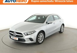 Mercedes-Benz Klasa A W177 225KM Automat Navi Czujniki parkowania Klimatyzacja Podgrzewane fote
