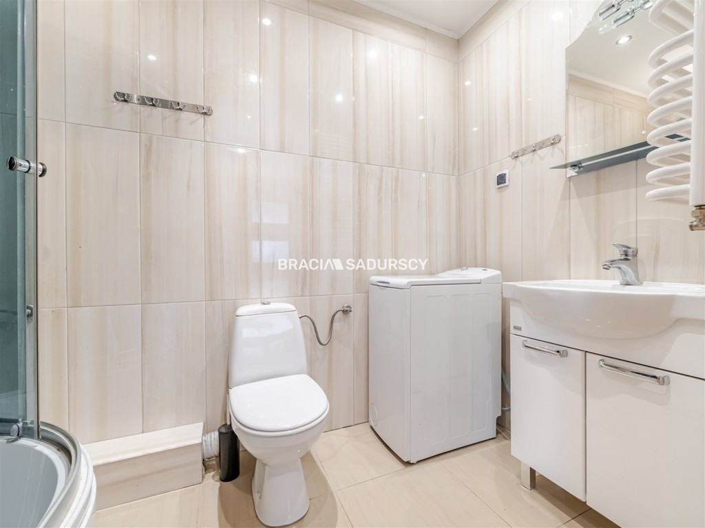 2 pok (oddzielne) 48 m² z garazem - Więcej