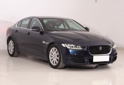 Jaguar XE I , 180 KM, Automat, Skóra, Navi, Xenon, Bi-Xenon, Klimatronic,