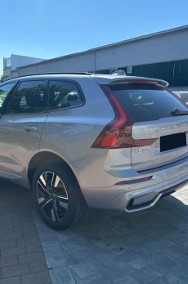 Volvo XC60 II B5 AWD Plus Dark 2.0 B5 AWD Plus Dark (250 KM) Kamera o zasięgu 360°-2