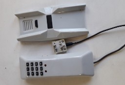 Aparat telefoniczny, analogowy, z klawiaturą, z szarego plastiku 