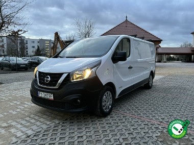 Nissan Nissan NV300-1