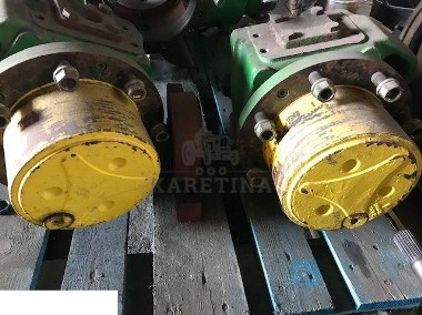 John Deere 3215 3415 - Zwolnica Zwrotnica Obudowa Mostu Piasta-1