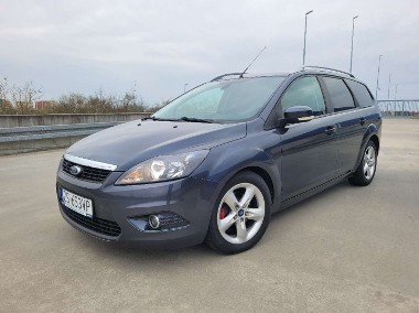 Ford Focus II-1