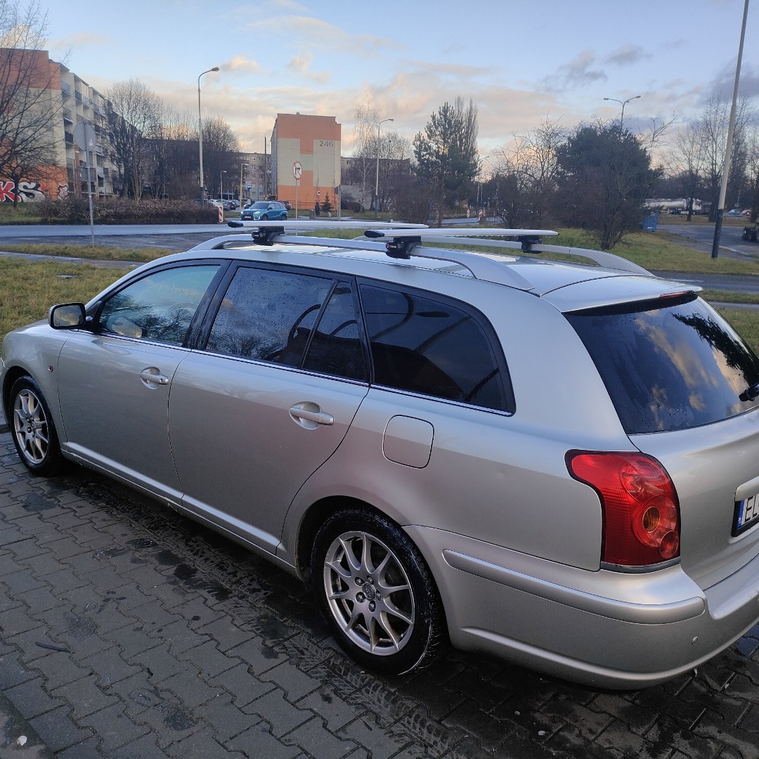 Toyota Avensis II Totota Avensis t25 kombi bezwypadkowa