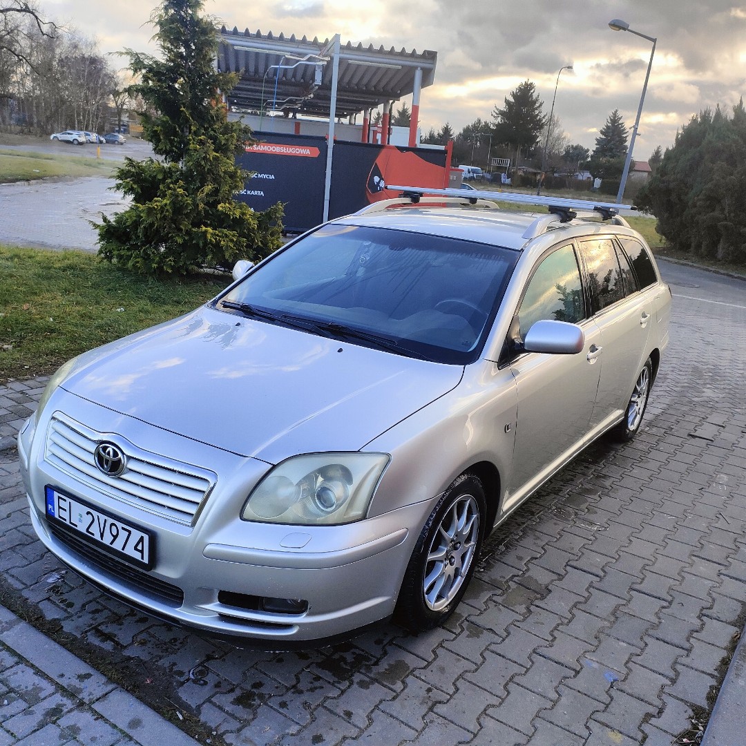 Toyota Avensis II Totota Avensis t25 kombi bezwypadkowa