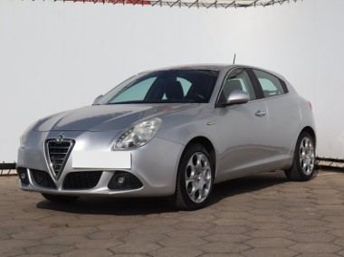 Alfa Romeo Giulietta , Klimatronic, Parktronic,ALU-1