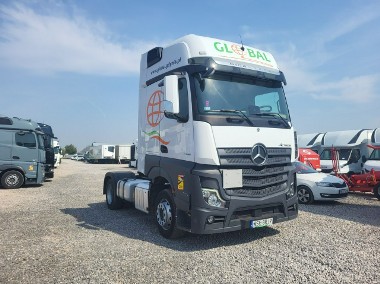 Mercedes-Benz Actros-1