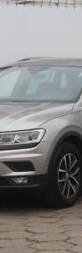 Volkswagen Tiguan , Salon Polska, DSG, VAT 23%, Navi, Klimatronic, Tempomat,-3