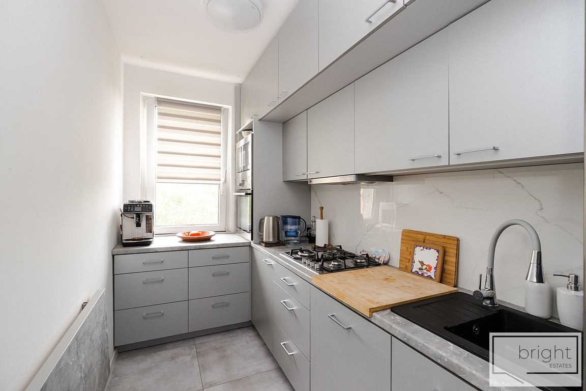Metro Wilanowska 300 m / po remoncie / balkon / oddzielna kuchnia / 0% prowizji, Warszawa