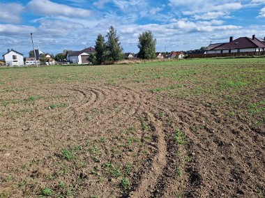 Działka budowlana z aktualnymi Warunkami Zabudowy-1