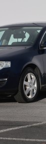 Volkswagen Passat B6 , Klimatronic, Tempomat, Parktronic, Podgrzewane siedzienia,-3