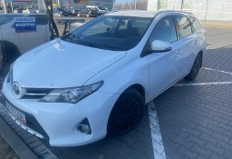 Toyota Auris II 1.4 diesel, kombi 2014 r.