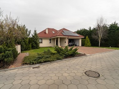 Komfortowy dom na sprzedaz w Chybach-1