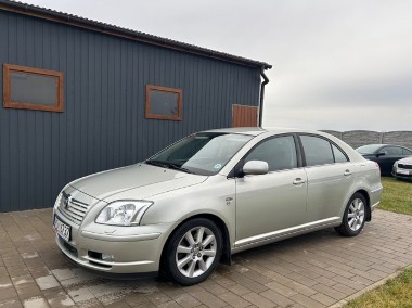 Toyota Avensis II-1