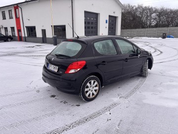 - Pierwszy właściciel - Bezwypadkowy